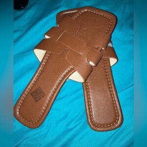 Brown faux Leather women’s Sandals square toe size 9.5